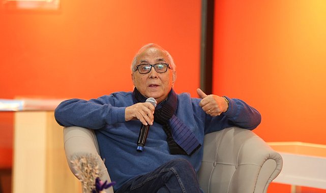 Türk şiirinin yaşayan efsanesi Ataol Behramoğlu, Küçükçekmece'de