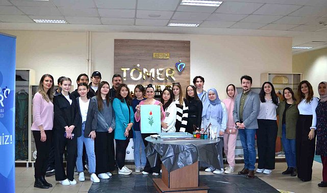 Türkçe'yi ve Türk kültürünü öğreniyorlar