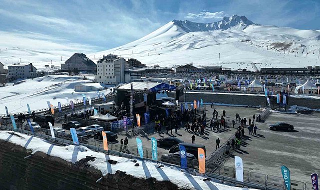 Türkiye'de ilk kez gerçekleşecek olan Dünya Motocross Şampiyonası'nın seremonisi yapıldı