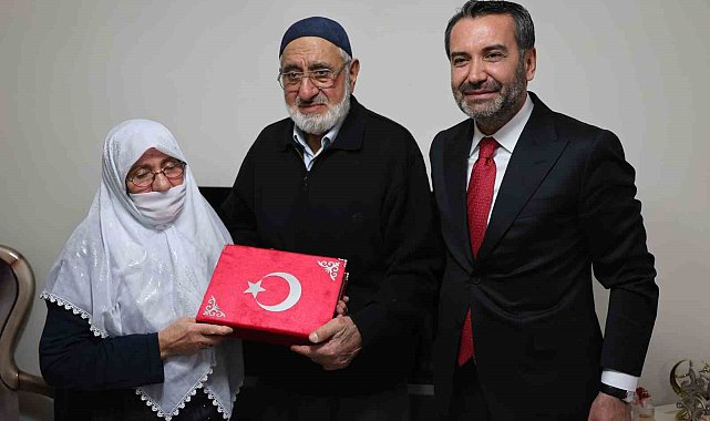 Türkiye'nin en genç belediye başkanından şehit ailesine anlamlı ziyaret