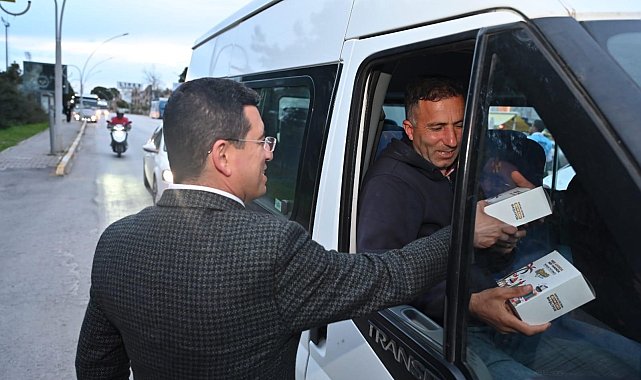 Tütüncü, Serik esnafıyla buluştu