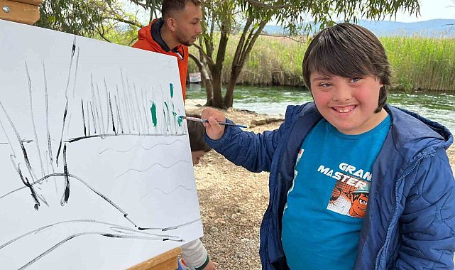 Ula'da Down sendromlu çocuklar sanat ve sporla bir araya geldi