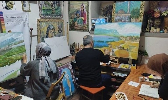 Ulaş'ın 50 yıl önceki hali Manisa'da yağlıboya tablolara işleniyor