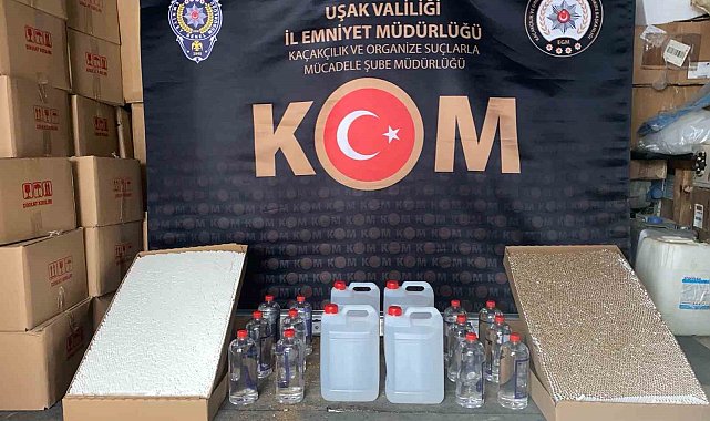 Uşak'ta yapılan operasyonlarda çok sayıda kaçak makaron ele geçirildi