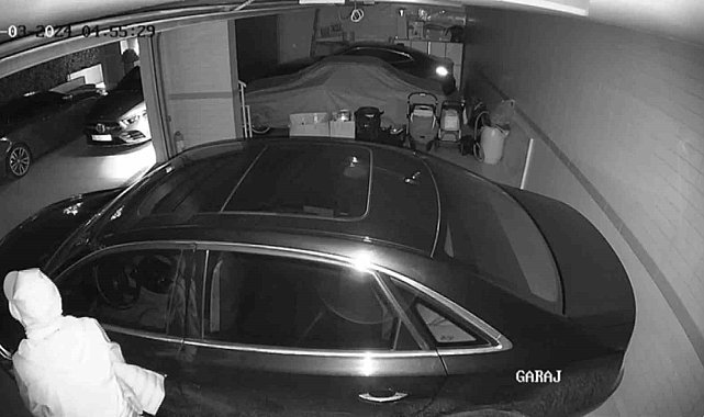 Üsküdar'da iş adamının otomobilini çalan şüpheli kıskıvrak yakalandı