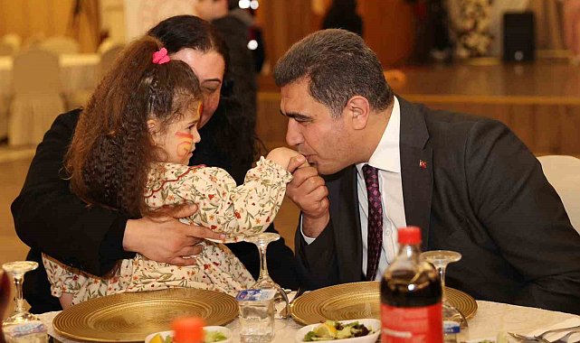 Vali Aslan koruma altındaki çocuklarla iftar yaptı