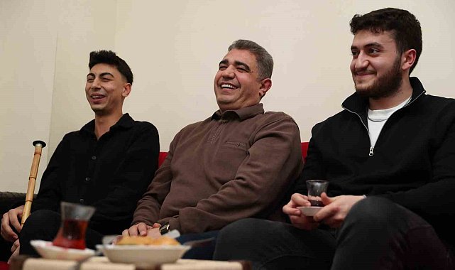 Vali Aslan, üniversite öğrencileriyle bir araya geldi
