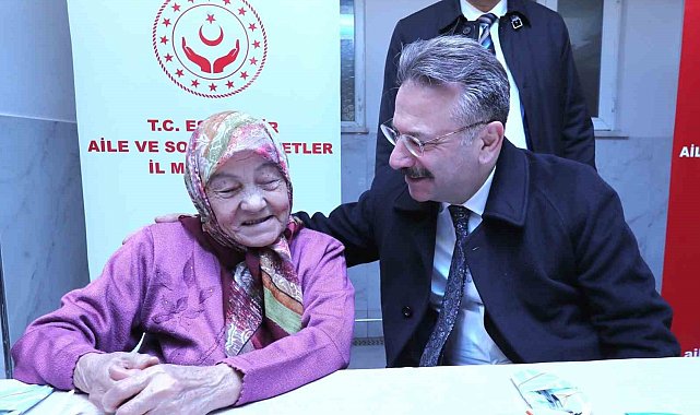 Vali Hüseyin Aksoy huzurevi sakinleri ile bir araya geldi