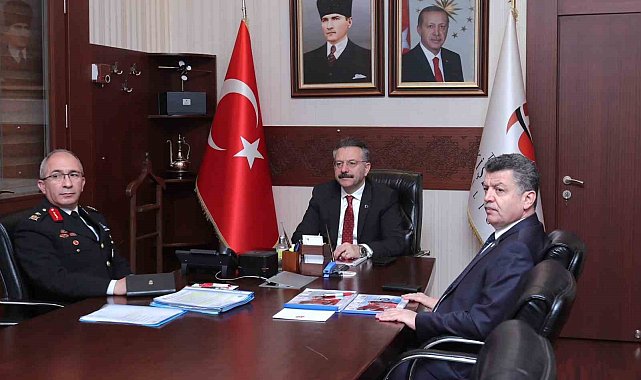 Vali Hüseyin Aksoy, Seçim Güvenliği Toplantısı'na katıldı