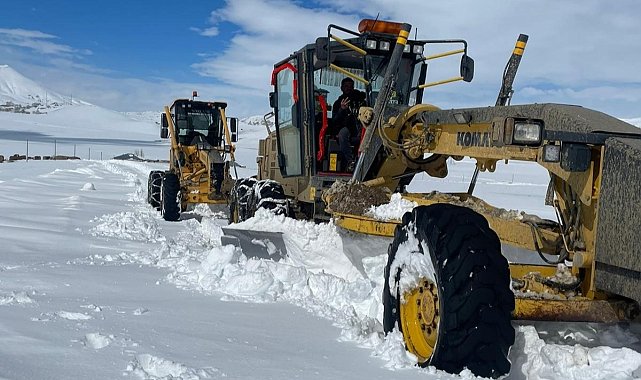 Van'da 129 yerleşim yerinin yolu ulaşıma kapandı