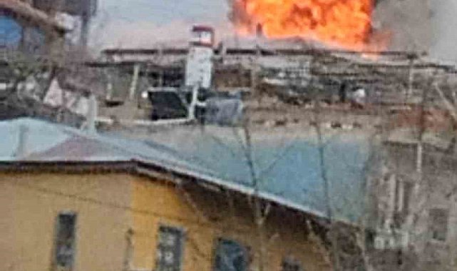 Yahyalı'da müstakil evde doğalgaz patladı