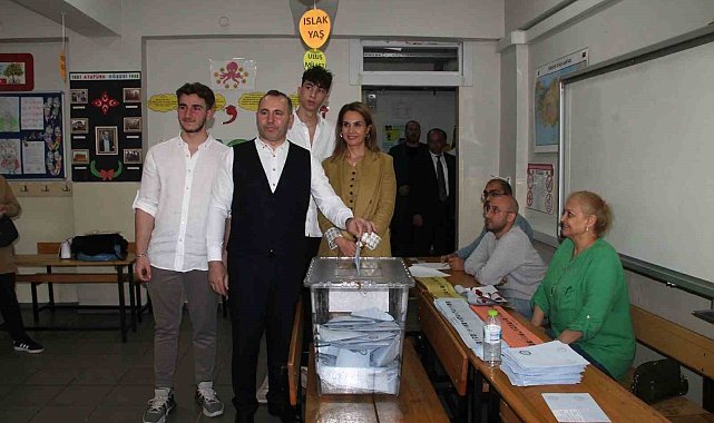 Yalova Belediye Başkanı Tutuk, oyunu kullandı