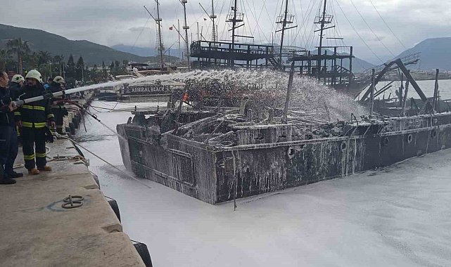 Yanan teknelerdeki hasar gün aydınlanınca ortaya çıktı