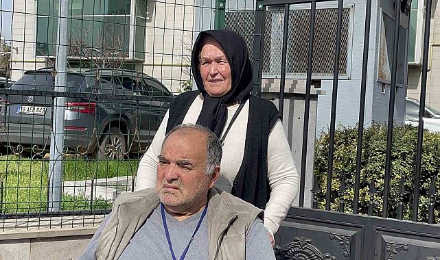 Yaşlı çifti babalık refleksiyle darp etmiş