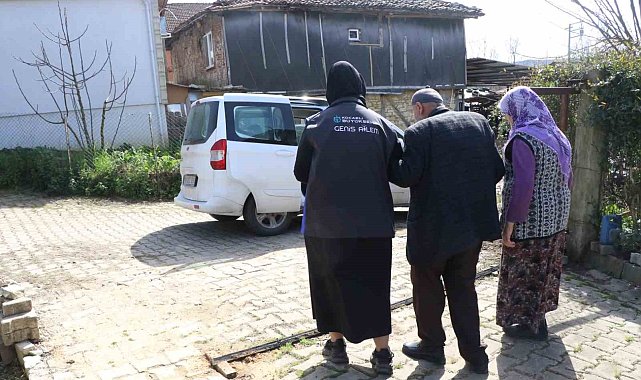 Yaşlı çiftin hayatını değiştiren destek