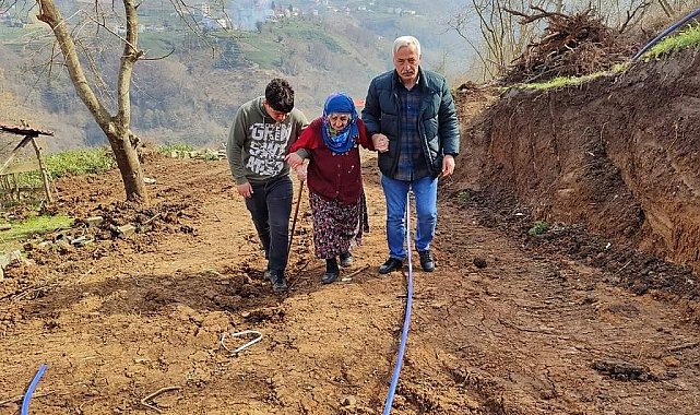 Yaşlı kadının 40 yıllık yol hayali gerçekleşti