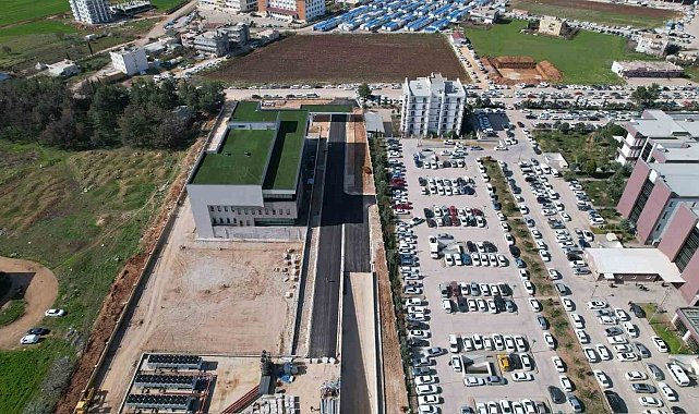 Yeni hastane güzergahında asfalt çalışmaları sürüyor