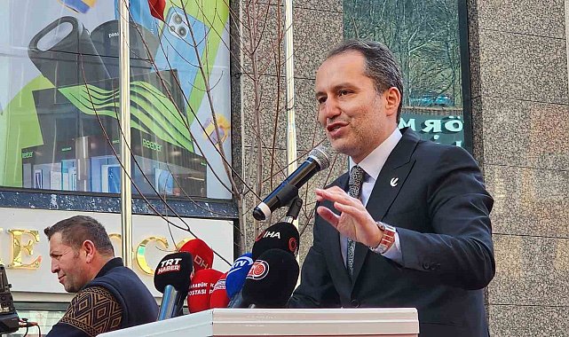 Yeniden Refah Partisi Genel Başkanı Erbakan: "CHP'li belediyeler yüksek dolar faiziyle borçlanıyor"