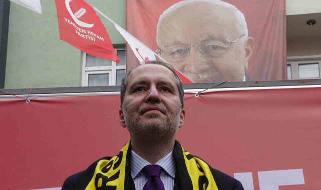 Yeniden Refah Partisi Genel Başkanı Erbakan: "Milletimiz akın akın, fevç fevç Yeniden Refah'a koşuyor"