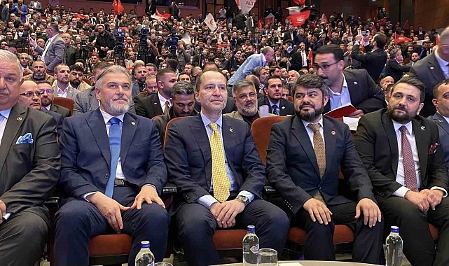 Yeniden Refah Partisi'nin İstanbul adayları tanıtım toplantısı gerçekleştirildi