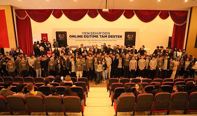 Yenişehir&#039;de 11 bin öğrenciye tablet desteği