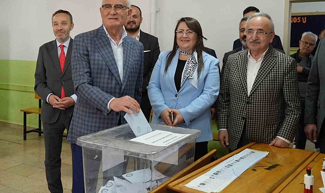 Yılmaz: "Şehirleri yönetecek olan unsurların özenle seçilmesi, ülke kalkınmasına katkı verdiği için önemli"