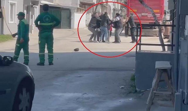 Yumruklu sopalı kavga kamerada