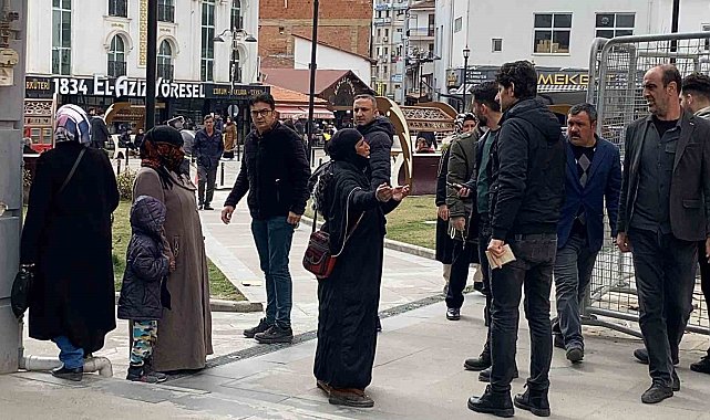 Zabıtalara, "Dişim ağrıyor hastaneye gideceğim" diyerek kaçan dilenci kamerada