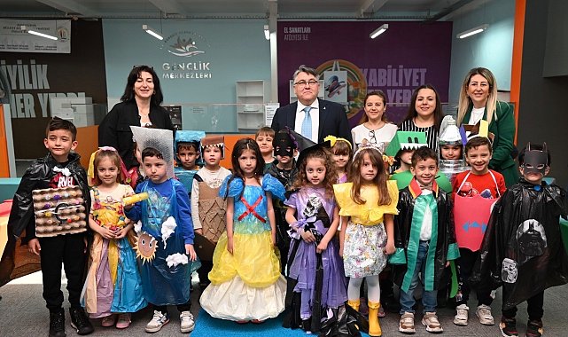 ZBEÜ'de Sıfır Atık Temalı Sergi ve Defile düzenlendi