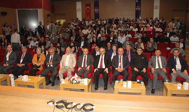 10 ülkeden 77 bilim insanının katıldığı 'İrfan Geleneği' sempozyumu başladı
