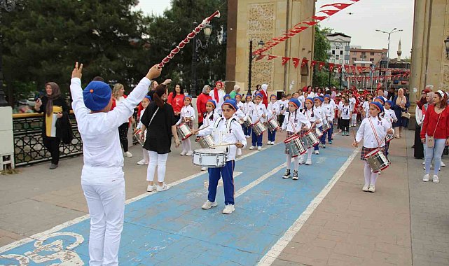 100. yılda 100 minik adım