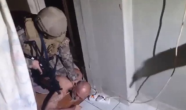 15 yıl kesinleşmiş hapis cezası vardı: Deldiği duvardan kaçmaya çalıştı