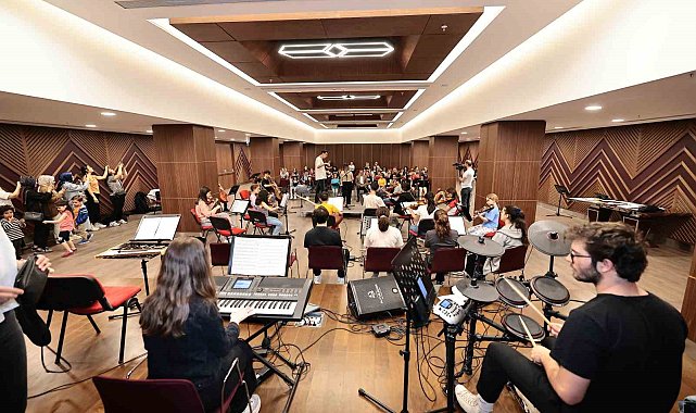 1600 çocuk CSO ile birlikte sahne alacak