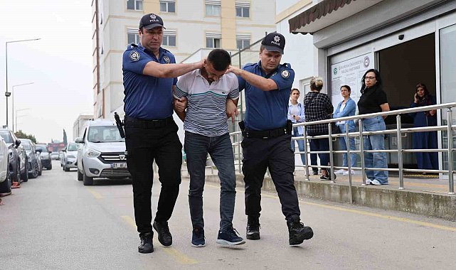 20 yıl 7 ay hapis cezasıyla aranan cezaevi firarisi yolda yürürken yakalandı