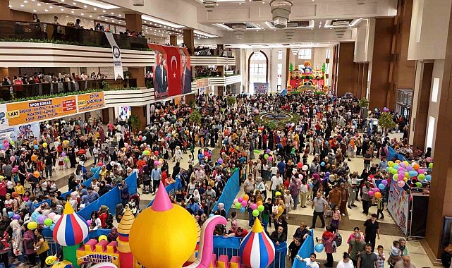 23 Nisan Çocuk Şenliği 200 bin kişiyi ağırladı