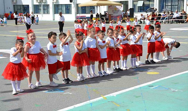 23 Nisan coşkusu, gün boyu süren etkinliklerle yaşandı