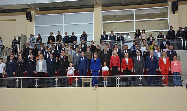 23 Nisan coşkuyla kutlandı