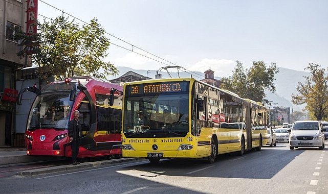 23 Nisan'da ulaşım ve Bursa Hayvanat Bahçesi ücretsiz olacak