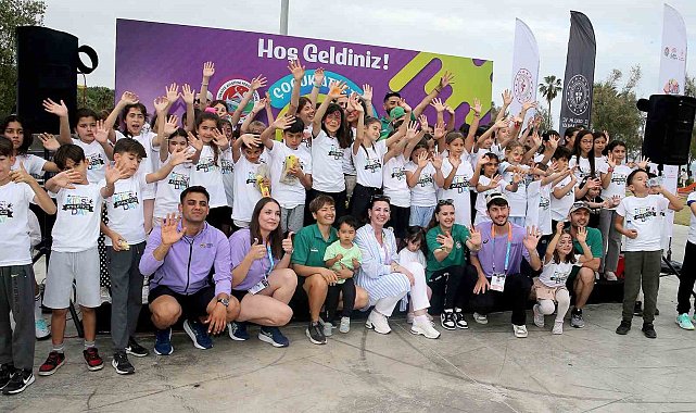 'Çocuk Atletizm Şenliği' Antalya'da yapıldı