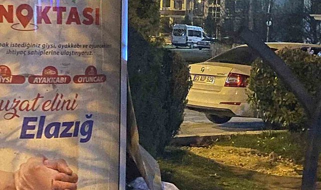 'Giysi kumbarası' talan edildi