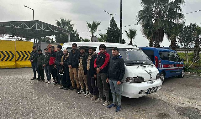 Adana'da göçmen kaçakçılığı yapan iki kişi tutuklandı