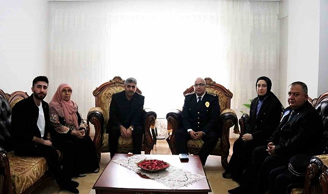 Ağrı'da şehit ailesi ziyaret edildi