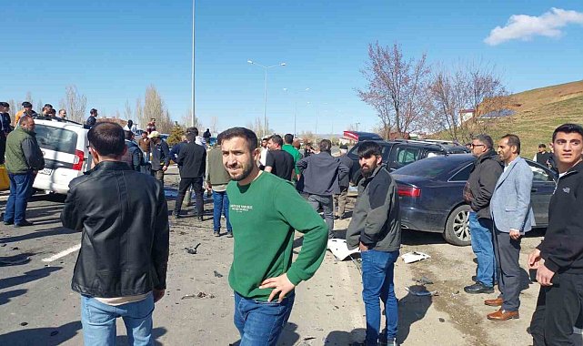 Ağrı'da zincirleme kaza: 5 yaralı