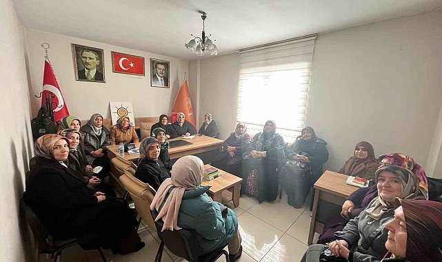 AK Parti Elbistan Kadın Kolları'nda toplu istifa
