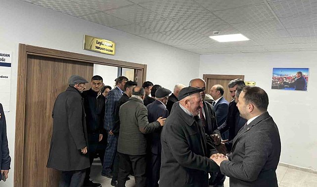 AK Parti'de bayramlaşma programı düzenlendi