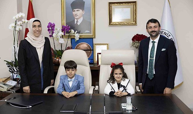 Akdeniz'de başkanlık koltuğuna çocuklar oturdu