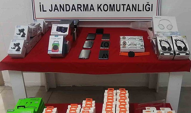Aksaray'da kaçak telefoncuya jandarma baskını