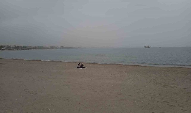 Alanya'da yoğun nem deniz trafiğinde görüş mesafesini düşürdü