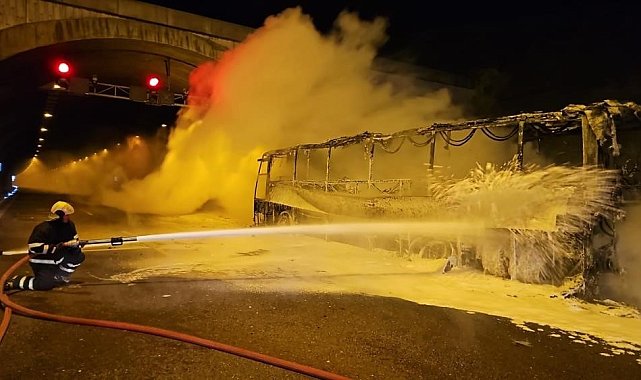 Alevlere teslim olan yolcu otobüsünde hastaneye kaldırılan yolcu sayısı 16'ya yükseldi