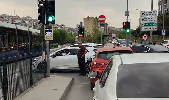 Alibeyköy'de tramvay arızası trafikte uzun kuyruk oluşturdu
